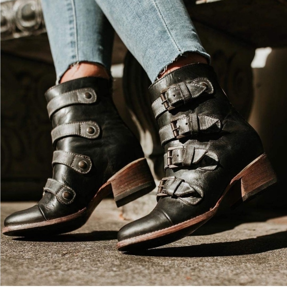 Freebird Sloan Boot Size 8 Black